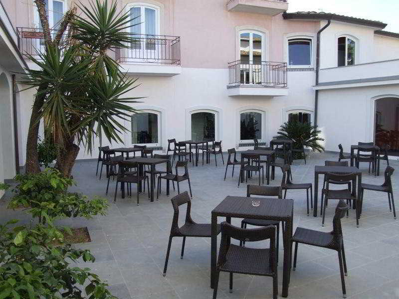 Ih Hotels Agrigento Kaos Resort Exterior foto